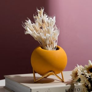 Retro Plant Pot with Stand – Yellow – Small